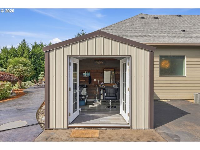 21860 Se EDWARD Dr, Damascus, OR 97089