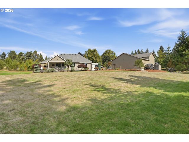 21860 Se EDWARD Dr, Damascus, OR 97089