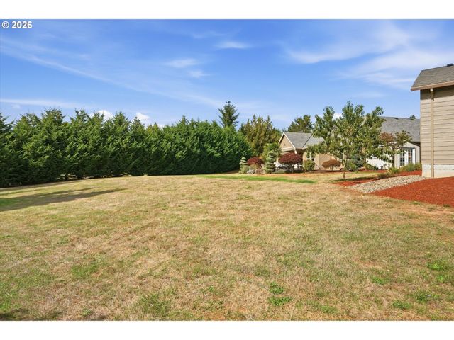 21860 Se EDWARD Dr, Damascus, OR 97089