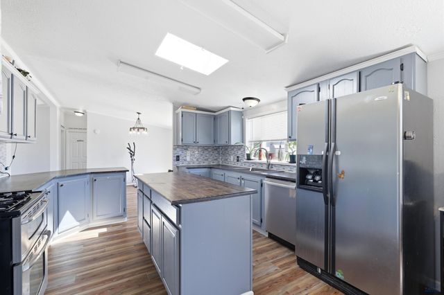 23032 PALAMINO LN, Rapid City, SD 57703