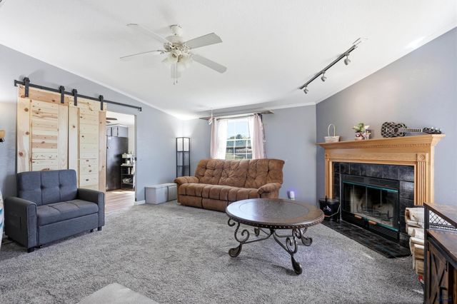 23032 PALAMINO LN, Rapid City, SD 57703