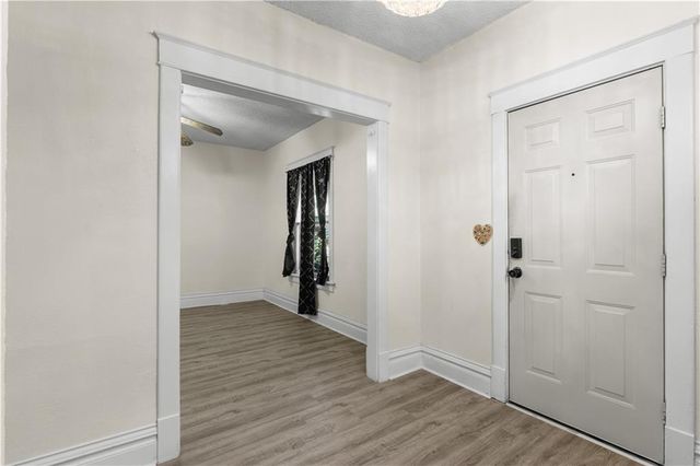 1807 Kensington Avenue, Kansas City, MO 64127