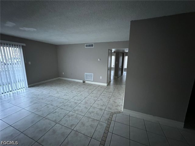1830 Maravilla AVE 309, Fort Myers, FL 33901