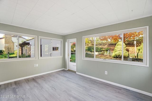 388 S River Road, Waterville, OH 43566