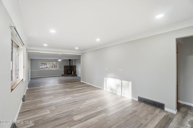 388 S River Road, Waterville, OH 43566