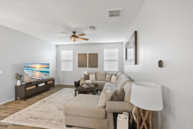 13149 E Iron Chief Drive, Tucson, AZ 85747