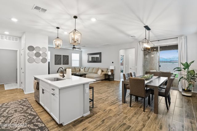 13149 E Iron Chief Drive, Tucson, AZ 85747