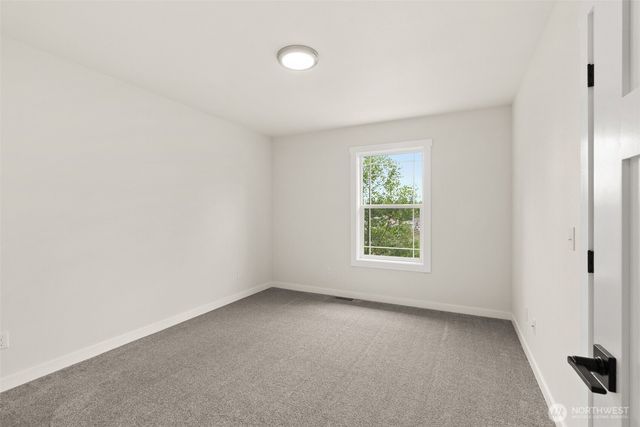 635 Elm Street, Raymond, WA 98577