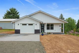 635 Elm Street, Raymond, WA 98577