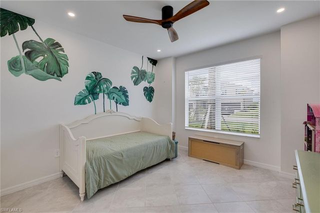 18890 Shimmer Dawn CT, North Fort Myers, FL 33917
