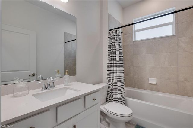 18890 Shimmer Dawn CT, North Fort Myers, FL 33917