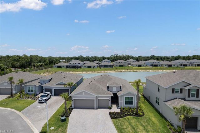 18890 Shimmer Dawn CT, North Fort Myers, FL 33917
