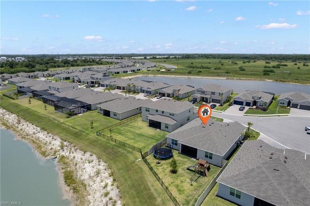 18890 Shimmer Dawn CT, North Fort Myers, FL 33917