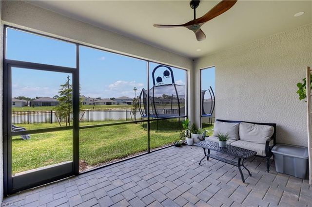 18890 Shimmer Dawn CT, North Fort Myers, FL 33917