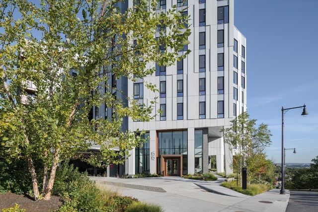 1515 Commonwealth Ave 607, Boston, MA 02135