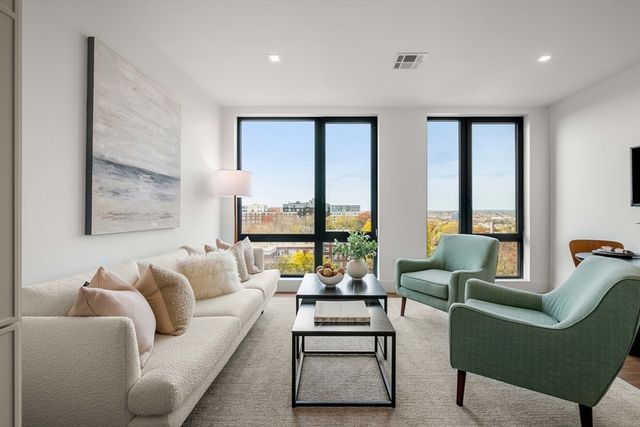 1515 Commonwealth Ave 607, Boston, MA 02135