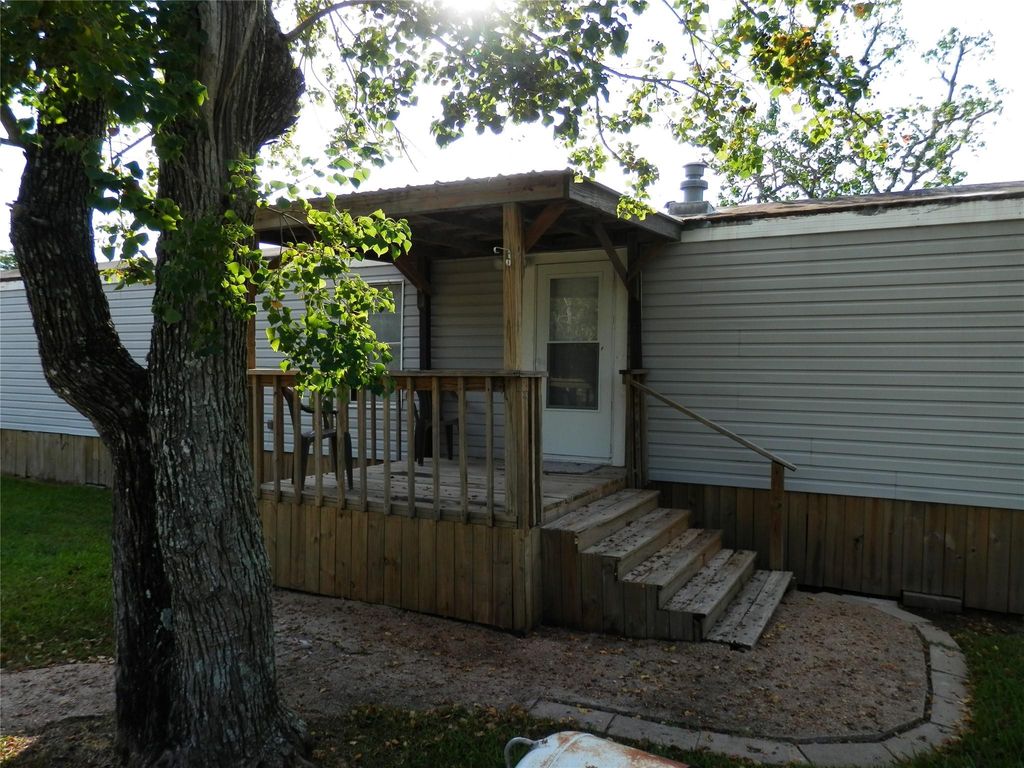 800 29th Street, Dickinson, TX 77539