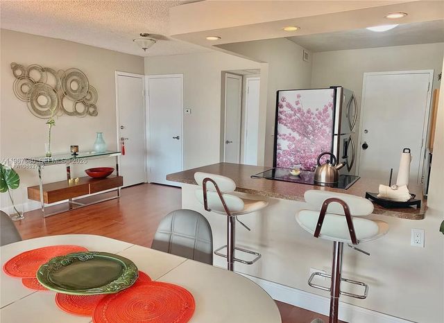 10101 E Bay Harbor Dr 401, Bay Harbor Islands, FL 33154