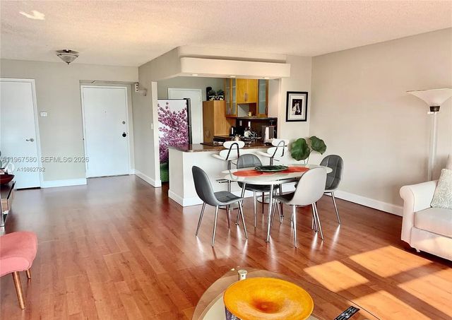 10101 E Bay Harbor Dr 401, Bay Harbor Islands, FL 33154