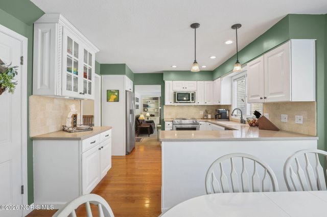 6928 Williamsburg Drive, Sylvania, OH 43560