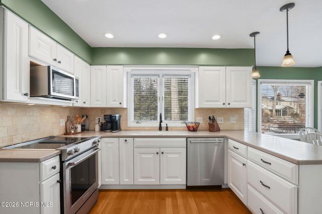 6928 Williamsburg Drive, Sylvania, OH 43560