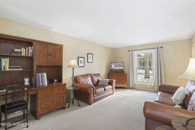 6928 Williamsburg Drive, Sylvania, OH 43560