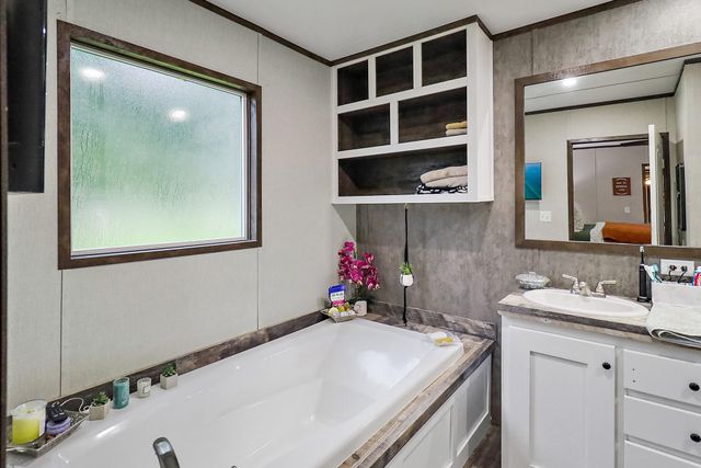 13106 Maplewood Lane, Dayton, TX 77535