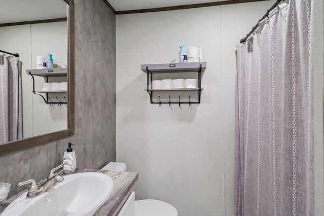 13106 Maplewood Lane, Dayton, TX 77535