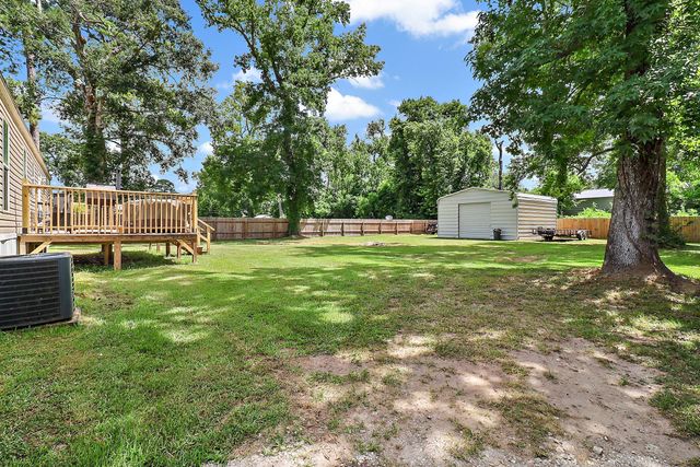 13106 Maplewood Lane, Dayton, TX 77535