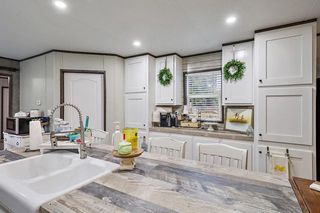 13106 Maplewood Lane, Dayton, TX 77535