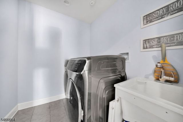 266 Valley Rd, Clifton City, NJ 07013