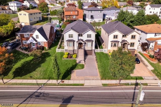 266 Valley Rd, Clifton City, NJ 07013