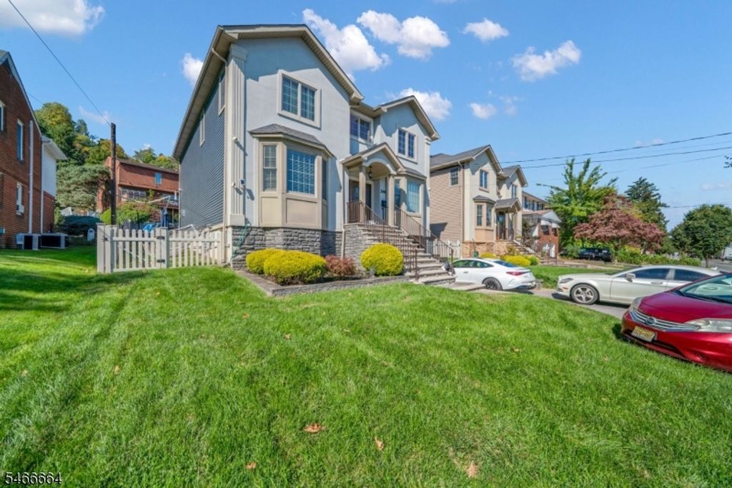 266 Valley Rd, Clifton City, NJ 07013 — photo 2