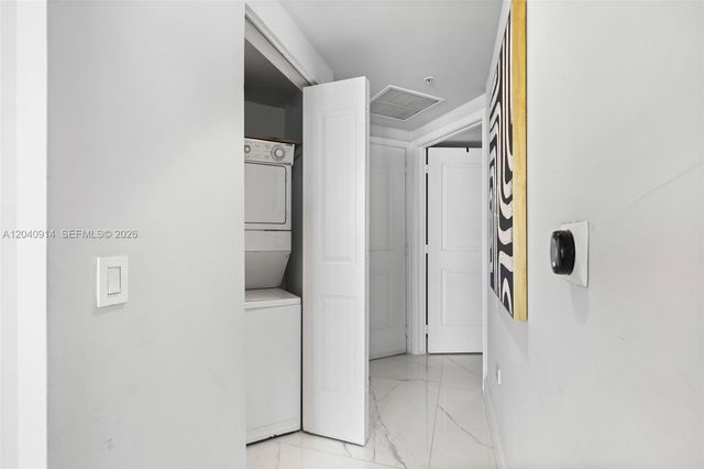 480 NE 30th Street 904, Miami, FL 33137