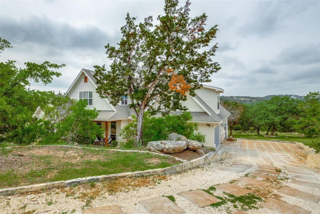 20501 Bee Hive LN, Spicewood, TX 78669