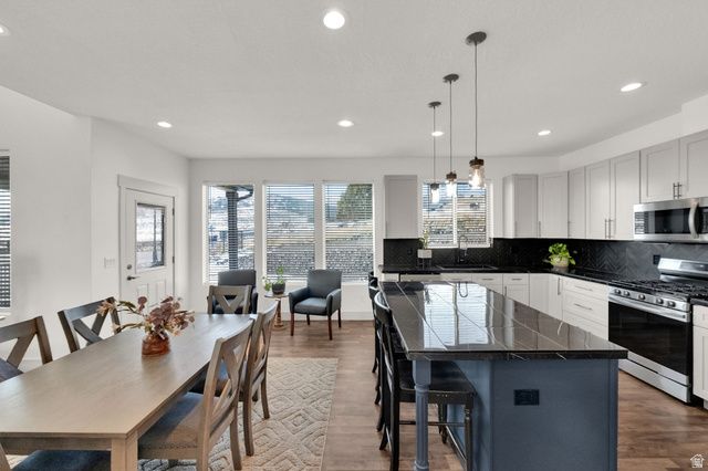 14368 S ROBINS NEST CIR, Herriman, UT 84096