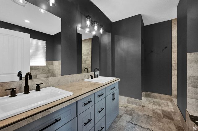 14368 S ROBINS NEST CIR, Herriman, UT 84096