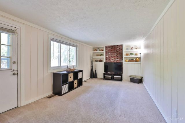 8214 Winding Trail Place, Deerfield Twp., OH 45040