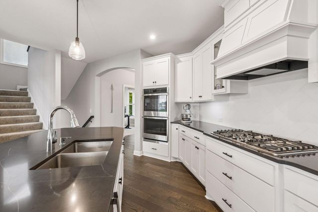 10887 131st Avenue N, Champlin, MN 55316