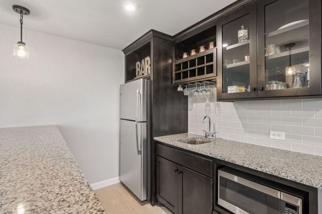10887 131st Avenue N, Champlin, MN 55316