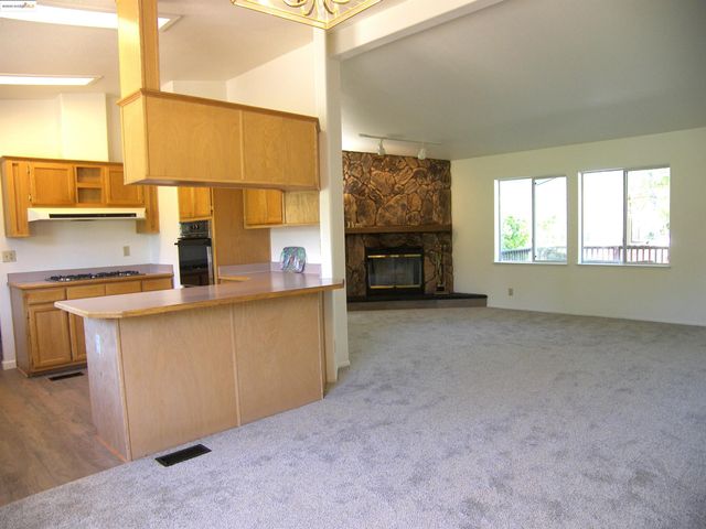 22857 Rolling Woods Dr., Groveland, CA 95321