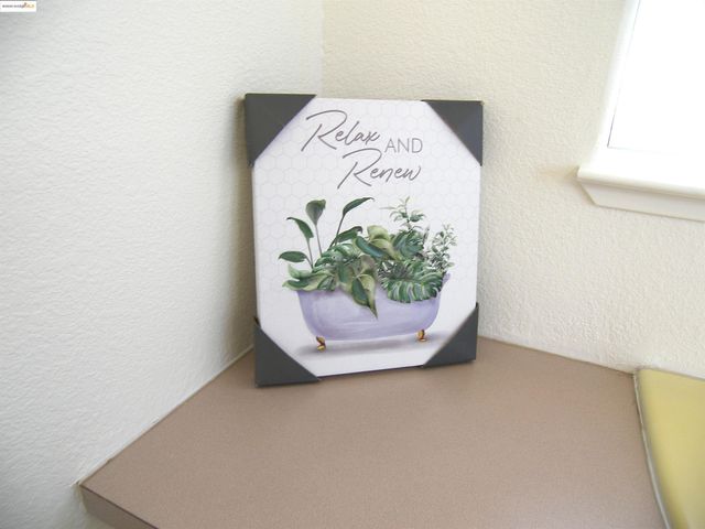 22857 Rolling Woods Dr., Groveland, CA 95321