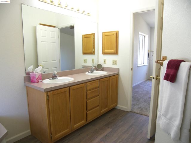 22857 Rolling Woods Dr., Groveland, CA 95321