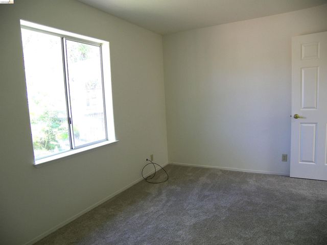 22857 Rolling Woods Dr., Groveland, CA 95321