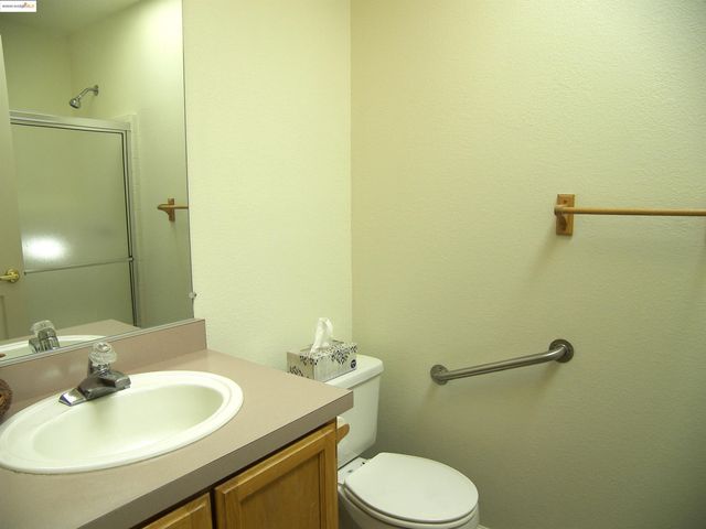 22857 Rolling Woods Dr., Groveland, CA 95321