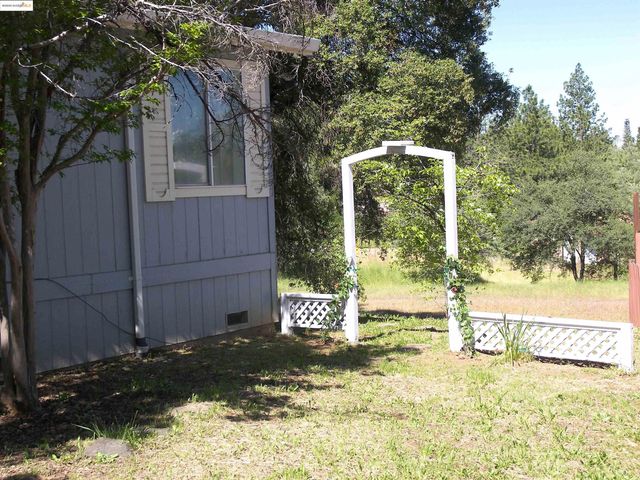 22857 Rolling Woods Dr., Groveland, CA 95321