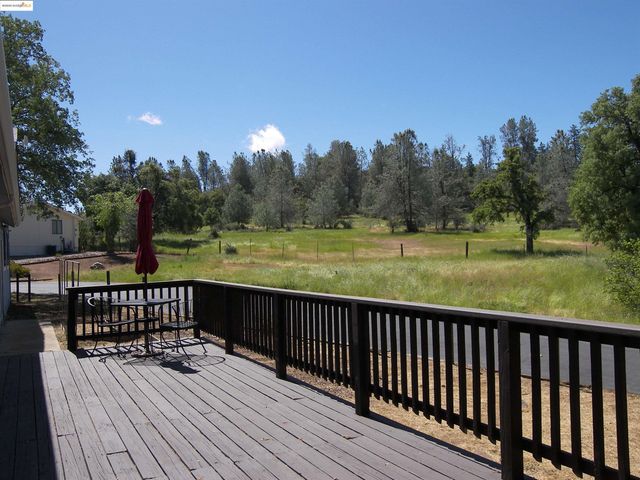 22857 Rolling Woods Dr., Groveland, CA 95321