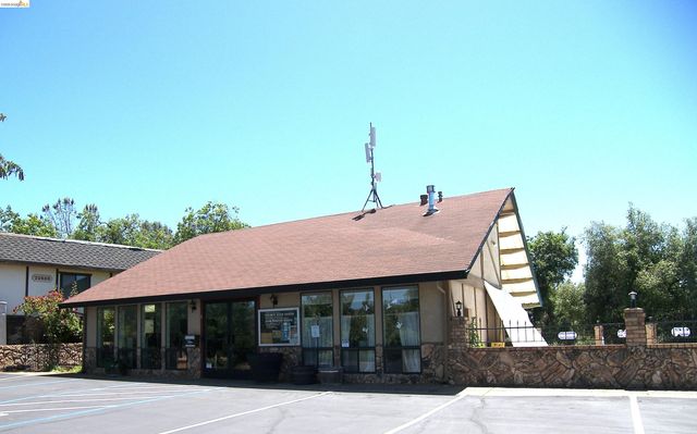 22857 Rolling Woods Dr., Groveland, CA 95321