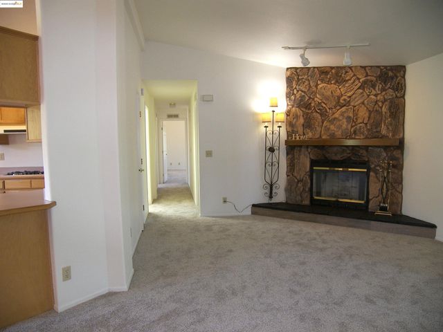 22857 Rolling Woods Dr., Groveland, CA 95321