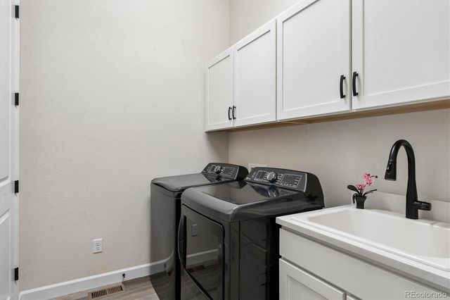 1285 Melting Snow Way, Castle Rock, CO 80109
